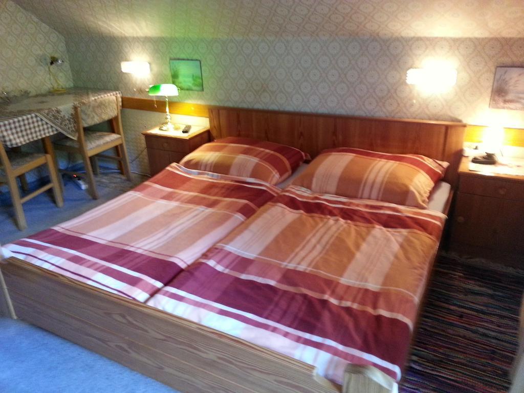 Haus Ellmaustein Bed & Breakfast Фушл ам Зее Стая снимка